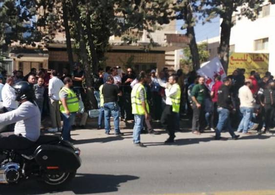 عودة اعتصام سائقي التطبيقات .. وانتفاضة بوجه شركتي اوبر وكريم