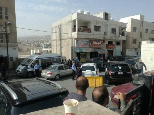 أهالي مخيم جرش يستنكرون حادثة الطعن (بيان)