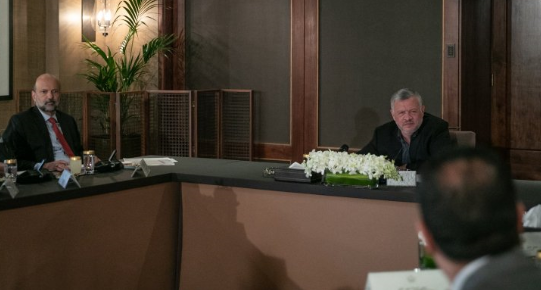 الملك يوجه الحكومة إلى مواصلة عقد ورشات العمل لمناقشة تحفيز وتنشيط الاقتصاد