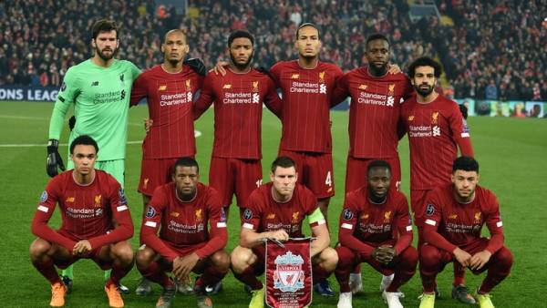 ليفربول يفلت من العقوبة رغم إهانة نجمه بصورة عنصرية وهو عار