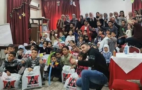 جامعة الزرقاء تنظم مبادرة معطف الشتاء للأطفال