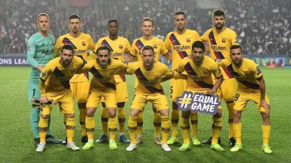 برشلونة يكشف عن قميصه الرابع الاستثنائي