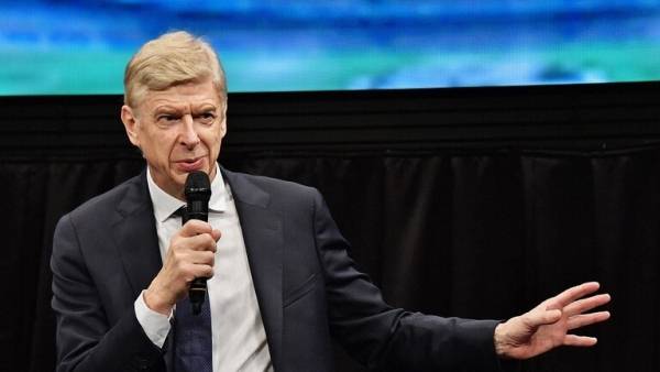 الفيفا يعين فينغر مديرا لإدارة تطوير كرة القدم عالميا