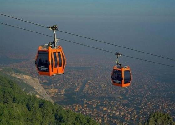 اقامة اطول تلفريك في العالم في الاردن