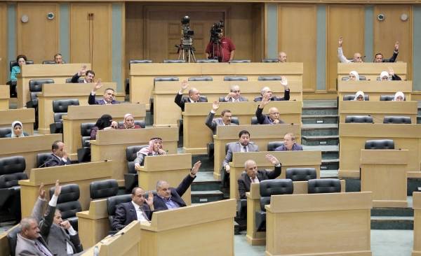 توقيع (33) نائب على مذكرة تطالب بالغاء وادي عربة  اسماء