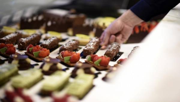 هل أنت مدمن حلويات؟ دليلك للسيطرة