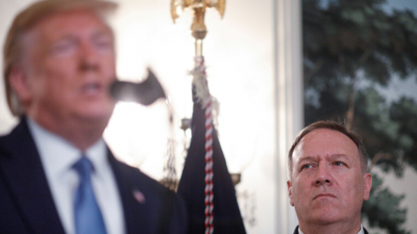 بومبيو ينوي الاستقالة في ظل التحقيق بشأن مسألة عزل ترامب