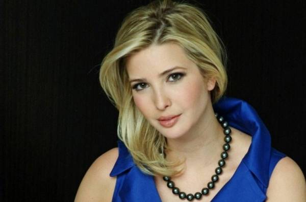 بالصور... إيفانكا ترامب ببجامة حرير تعرضها للسخرية