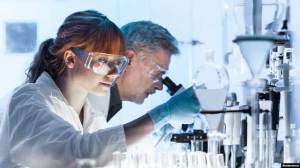 عدوى فيروسية غامضة.. إغلاق عشرات المدارس في ولاية أميركية