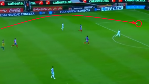 شاهد.. هدف عابر لـالقارات هدية من حارس المرمى