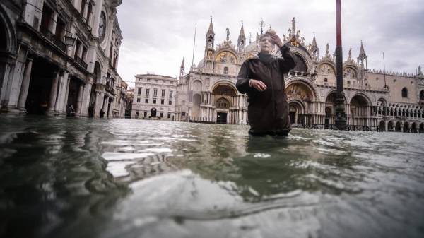 البندقية تغرق مجددا تحت الأمطار