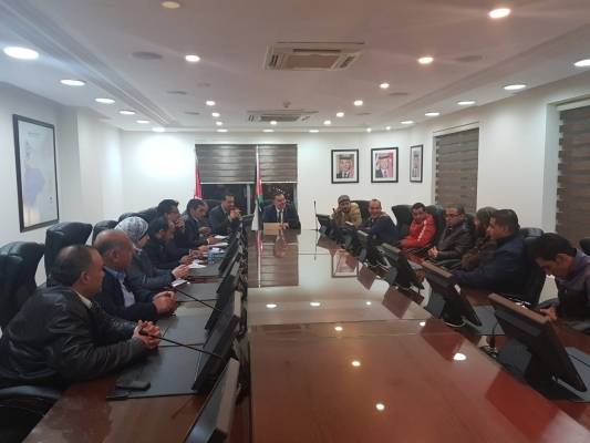 البطاينة يتابع جولاته المكوكية و يلتقي المتعطلين في المفرق