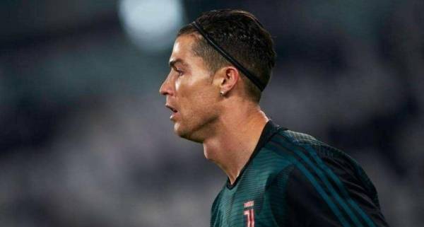 رأس رونالدو الجديدة تثير عاصفة سخرية