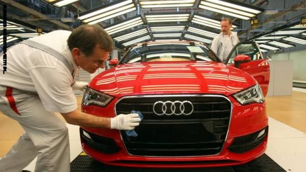 أودي تعتزم الاستغناء عن 9500 موظف بحلول 2025