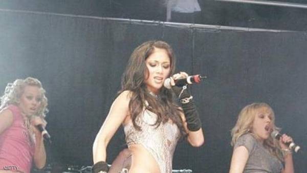 بعد غياب 10 سنوات.. فرقة بوسي كات تغني من جديد