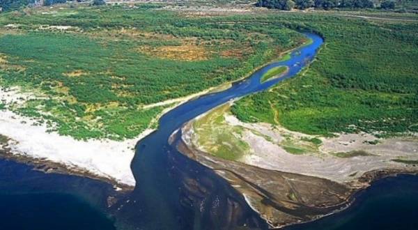 وزارة المياه والري تنفي وساطة حول ناقل البحرين