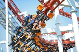 بالفيديو.. متعة الملاهي تحولت إلى كارثة في لحظة