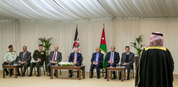 الملك: وجهت الحكومة لزيادة رواتب العسكريين والمدنيين بأسرع وقت