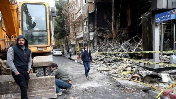 إيران تقر بقتل الشرطة لـمثيري شغب خلال التظاهرات