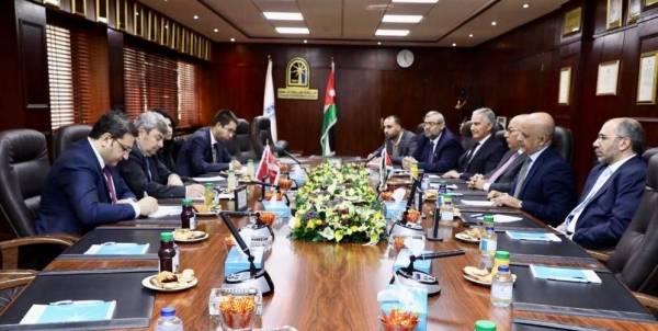 الحاج توفيق: معرض الكتروني دائم لخدمة الاقتصادين الأردني والتركي