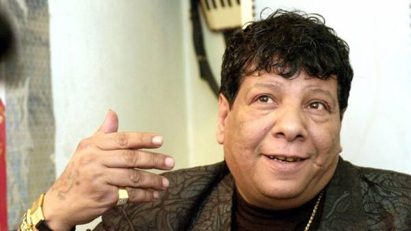 مذيع بالتلفزيون الإسرائيلي يسخر من وفاة شعبان عبد الرحيم