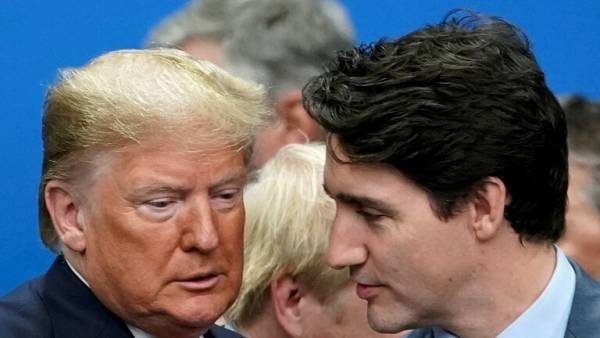 ترامب يصف جاستن ترودو بـ ذي الوجهين
