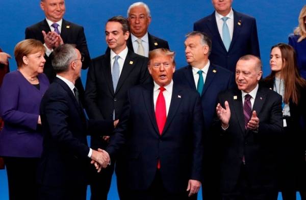 فيديو صادم .. قادة يسخرون من ترامب بقمة الناتو