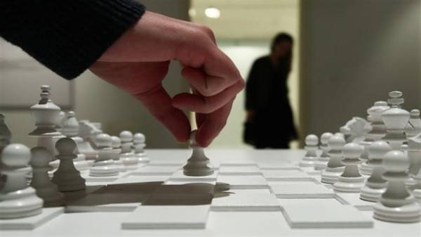 العثور على أقدم قطعة شطرنج بالتاريخ في الأردن