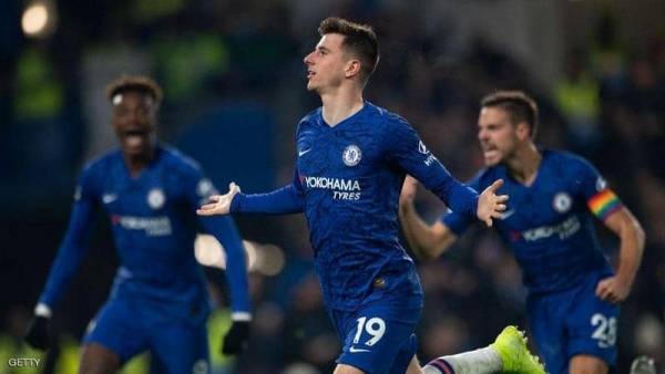 لا للتعاقدات.. هل هي المعادلة الناجحة في البريميرليغ؟