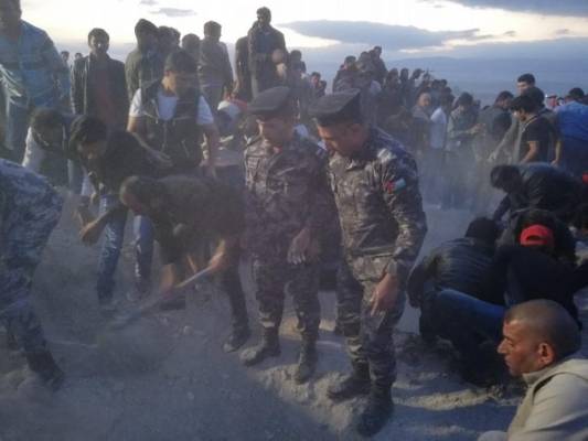 الدفاع المدني يتألق كعادته..ووطنية وانسانية اللواء البزايعة تتفوق على نفسها في تشييع 13 فرد