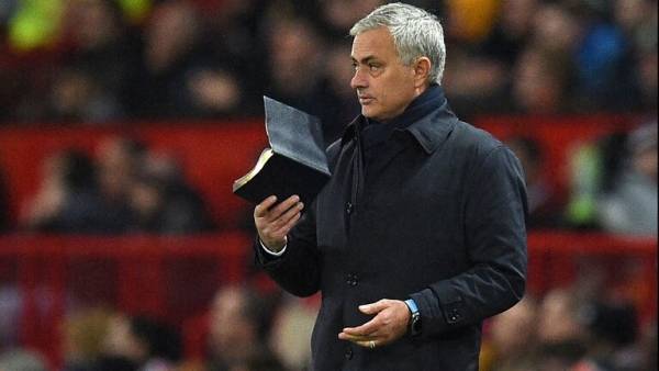 ماذا فعل مورينيو بعد خسارته الأولى مع توتنهام أمام فريقه السابق؟