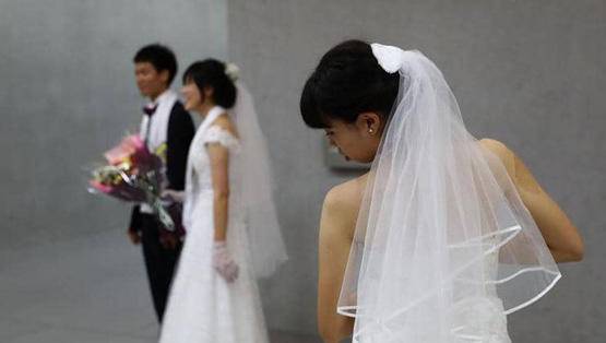 عزوف مقلق عن الزواج في كوريا