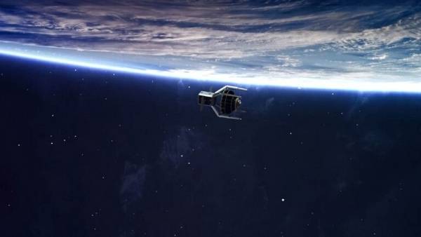 وكالة الفضاء الأوروبية تطلق روبوتا انتحاريا للقبض عن نفايات الفضاء في المدار