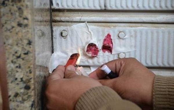 إغلاق محلي كوفي شوب وإنذار (21) محلاً في الزرقاء