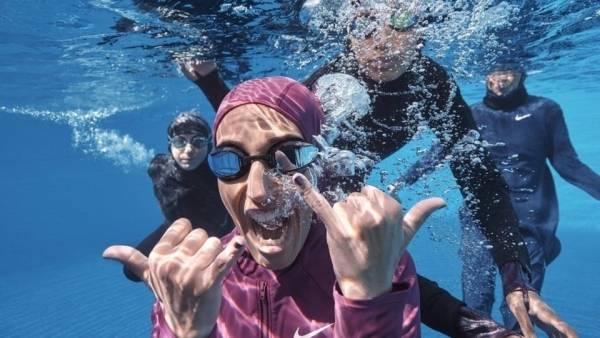 للمحجبات.. تعرفي على تصاميم جديدة من أزياء السباحة