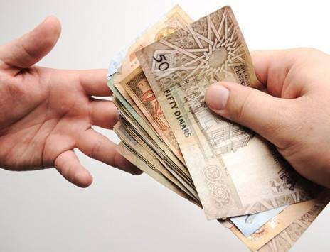 الامانة تسترد (4) الاف دينار من متقاعد بالتقسيط المريح !!