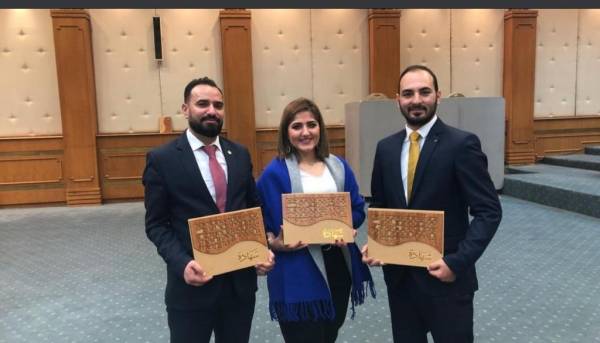 تكريم نخبة من خريجي الشرق الأوسط في المؤتمر الوطني للشباب