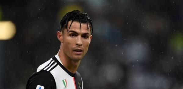 هذا ما كشفته جارة رونالدو عن تفاصيل حياته.. صمتٌ تام!