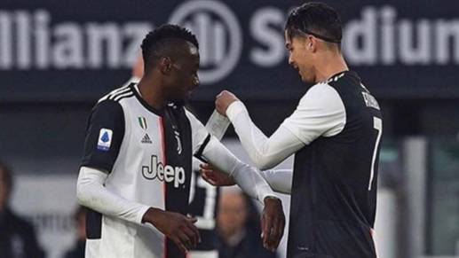 بالفيديو.. رونالدو يرفض ارتداء شارة قيادة يوفنتوس