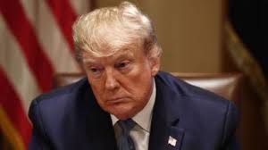 النواب الأمريكي يوجه تهمتي إساءة استخدام السلطة وعرقلة عمل الكونغرس لترمب