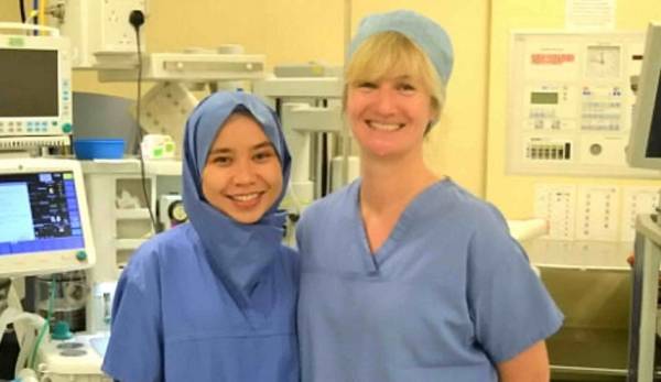 مستشفى في دولة اوروبية تقدم حجابات للممرضات