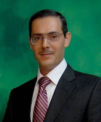 محافظ العاصمة  يفرج عن الباحث المجالي  ويعتذر  منه بعد توقيف اداري غير قانوني