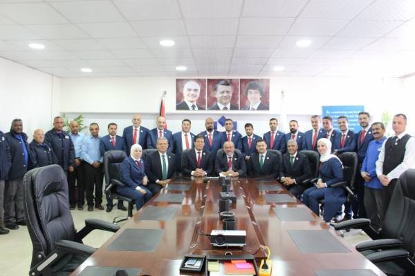 التجمعات المتخصصة تقيم حفل غداء لموظفيها تقديراً لجهودهم