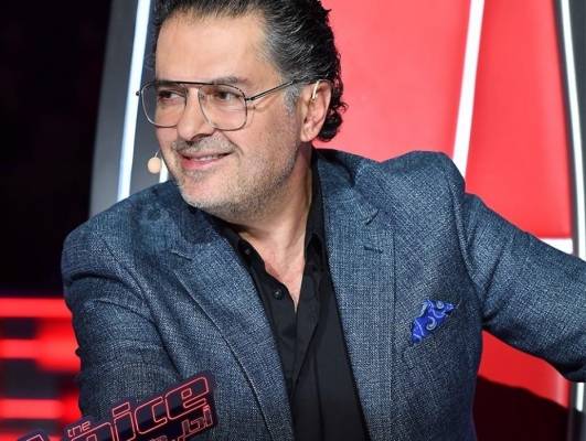 معجبة تحطّم هاتف راغب علامة.. شاهدوا ردة فعله!