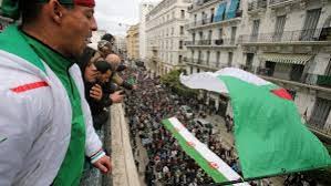 رغم تعهدات تبون.. تواصل المظاهرات بالجمعة الـ 44 لحراك الجزائر