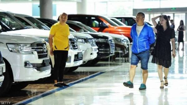 ذهب لشراء سيارة جديدة.. فارتكبت ابنته حماقة لا تغتفر