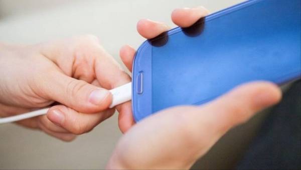 11 أسطورة حول بطارية الهاتف الجوال.. ما الحقيقة؟