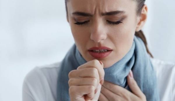 طبيب: الدواء لا يعالج السعال