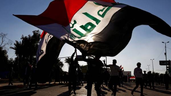 محتجو العراق يعلنون إضرابا عن الطعام (صور)