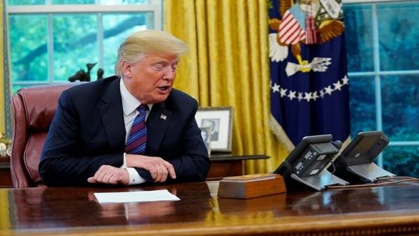 (90) دقيقة فصلت محادثة ترامب وزيلينسكي عن تجميد المساعدات لأوكرانيا